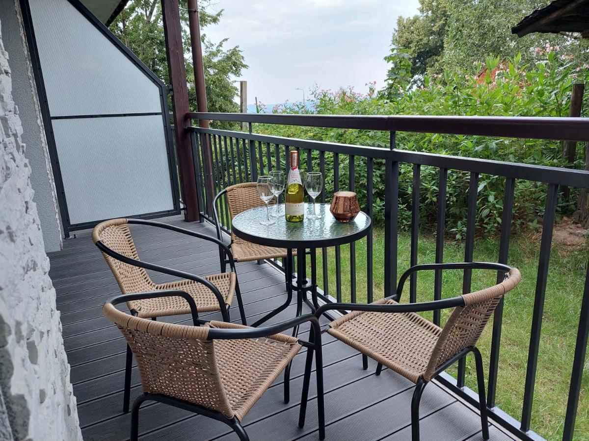 Apartament Trojkaty I Kwadraty Karpatia Resort カルパッチ エクステリア 写真