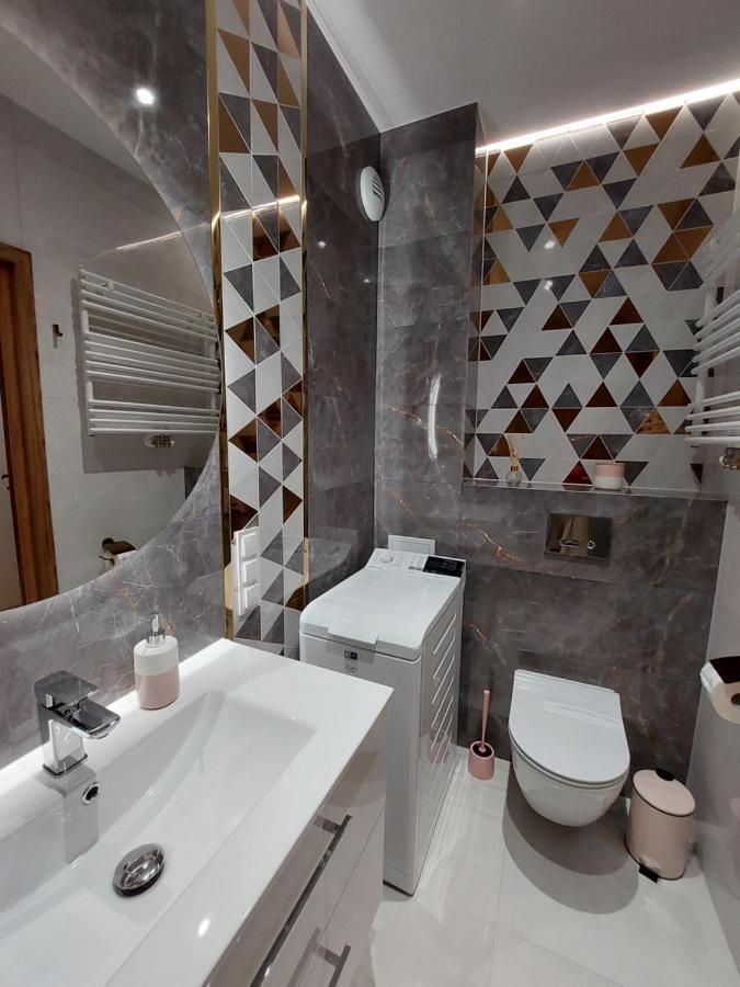 Apartament Trojkaty I Kwadraty Karpatia Resort カルパッチ エクステリア 写真